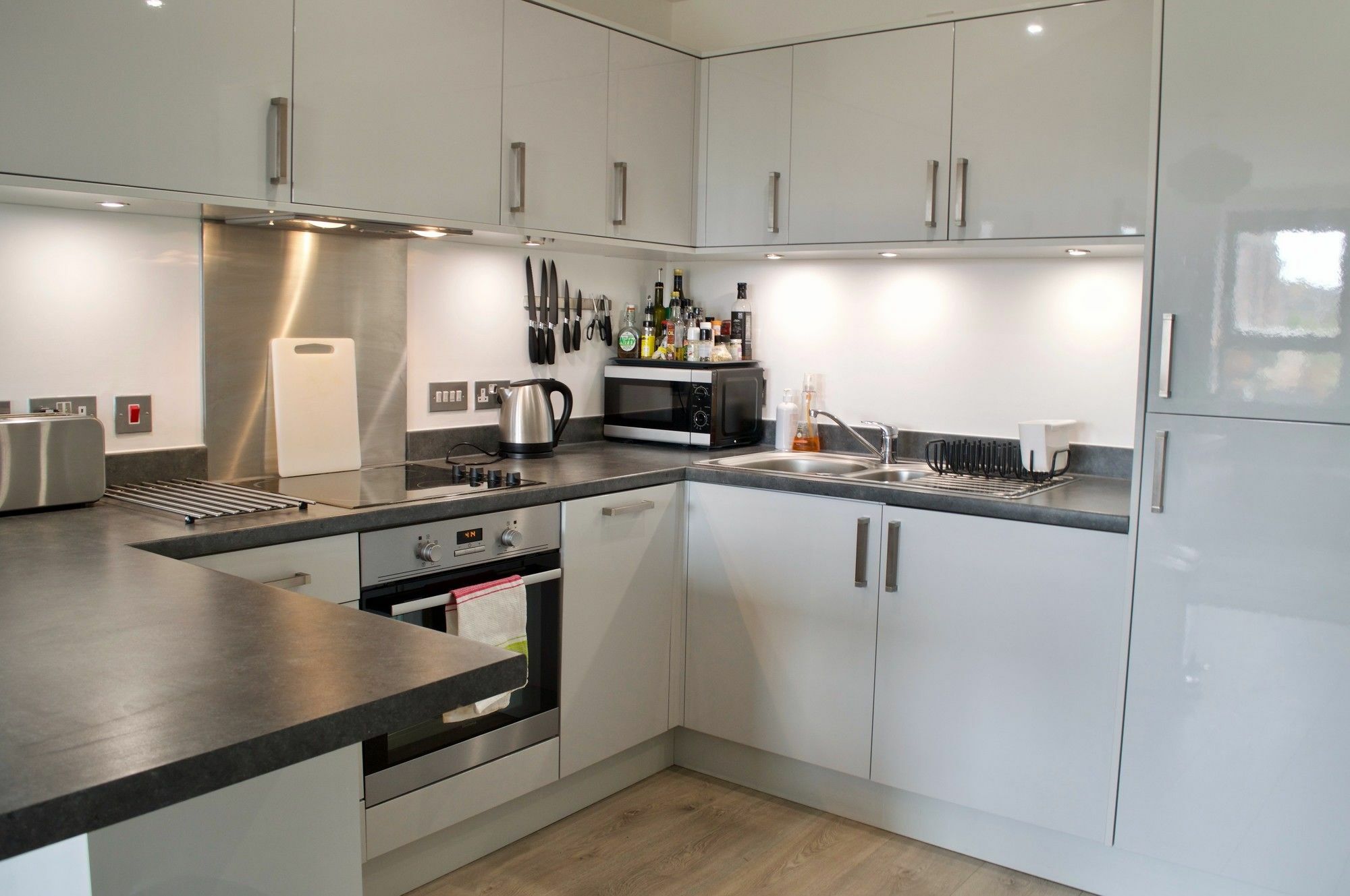 Central 2 Bedroom Apartment With Free Parking Edinburgh Buitenkant foto